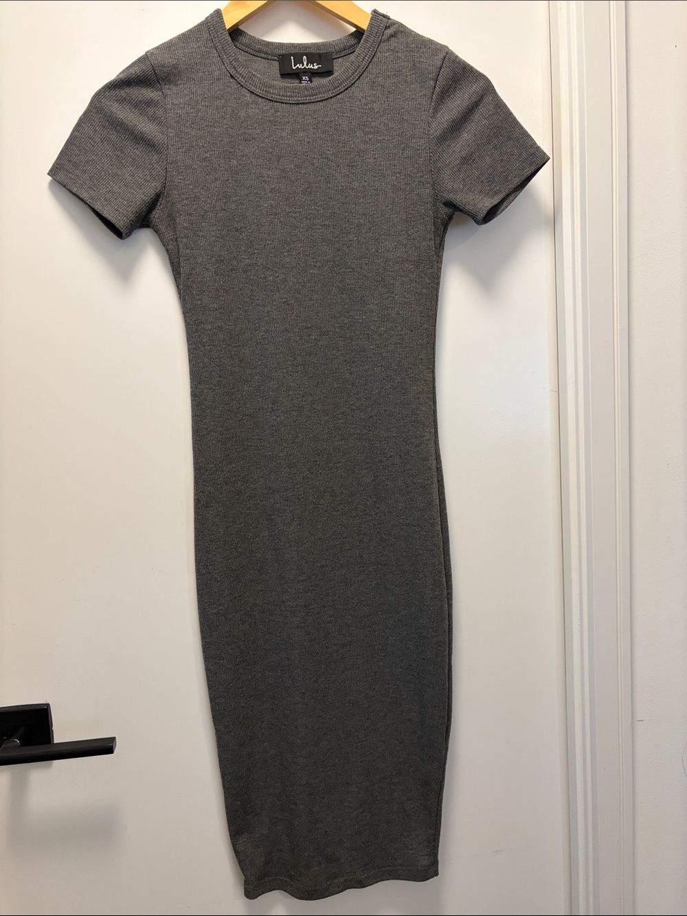 Lulu's Charcoal Short-Sleeve Ribbed Midi Dress